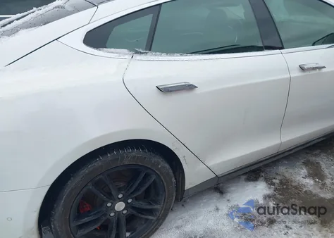 2014 Tesla Model S P85D z USA, uszkodzony, nr VIN 5YJSA1H20EFP64604